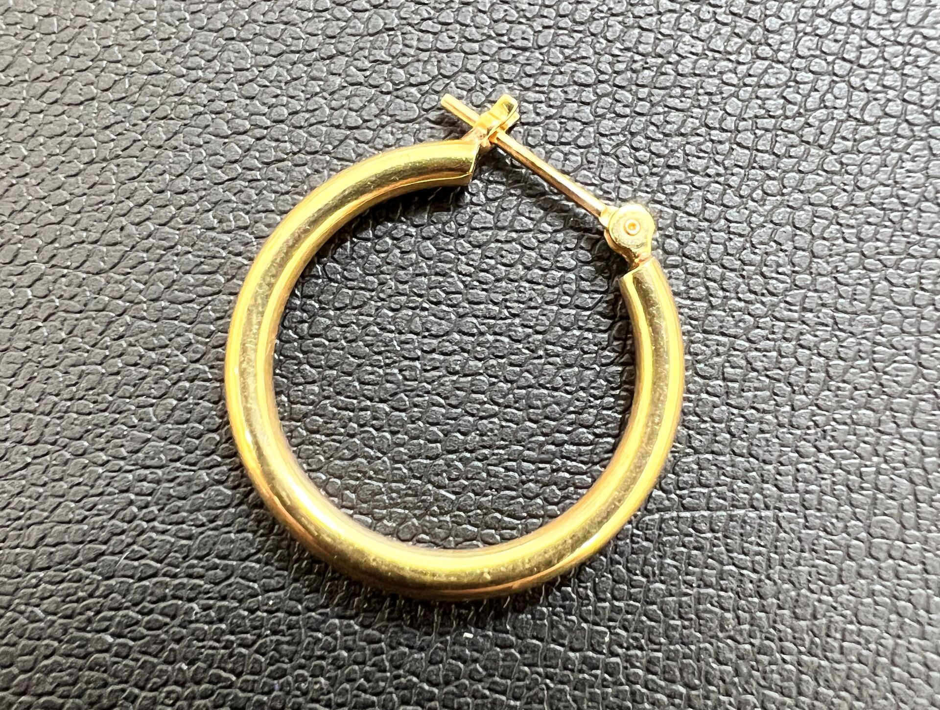 ピアス